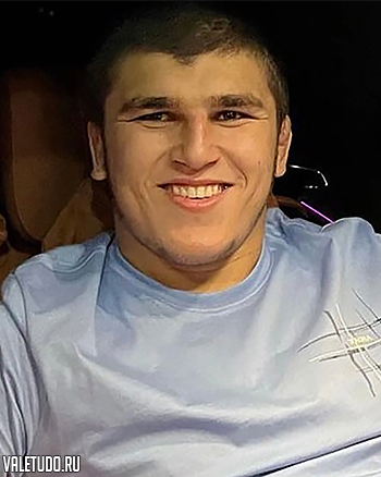 Застреляха 20-годишен младеж пред дома му, ясни са убиецът и мотивите