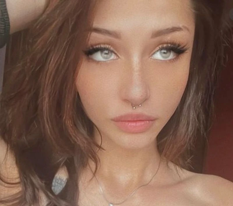 След затвора и дрогата внучката на Виолета Донева - неузнаваема