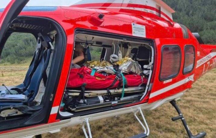 Вдигнаха въздушната линейка по спешност, мъж е с..