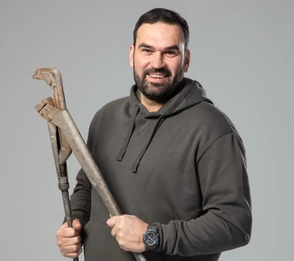 Не е истина ето къде живее Калин Евтимов от Бригада нов дом и каква е жена му-Снимки