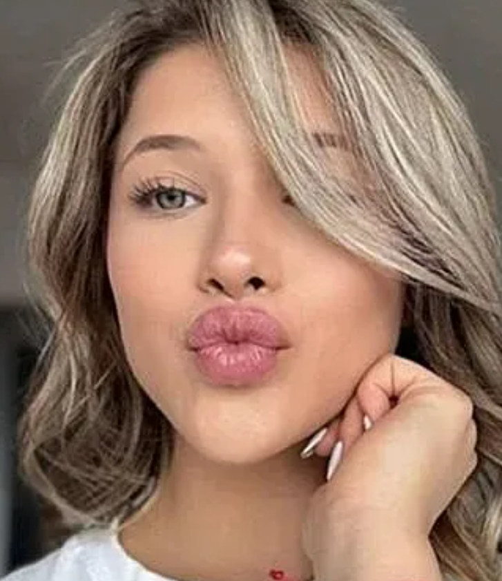 Бившата на Карлос Насар със скандално послание!