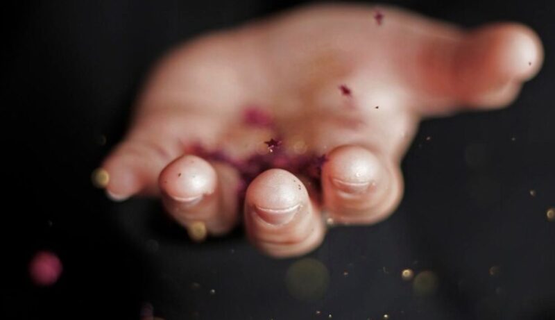 След погребението на жена ми срещнах врачка - тя ми взе само 20 долара, но това бяха най-добре похарчените 20 долара през живота ми.