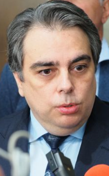 Асен Василев със голяма новина за България!