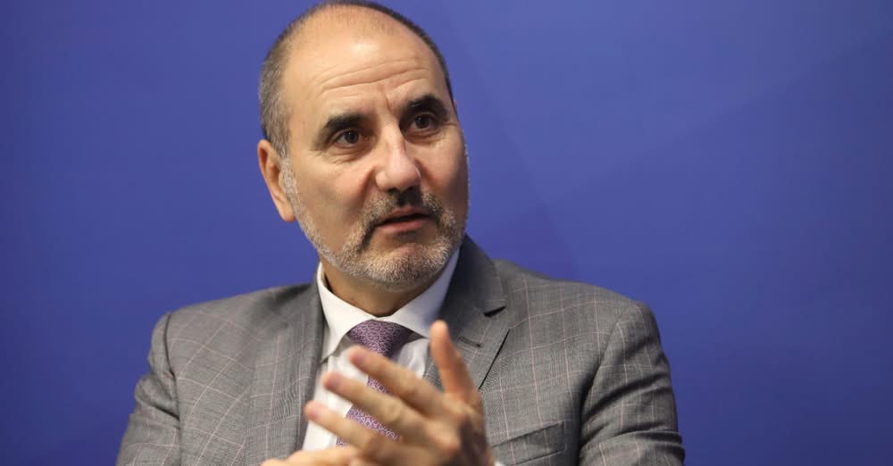 ЛИНЕЙКА: Цветан Цветанов в болница! (СНИМКА)