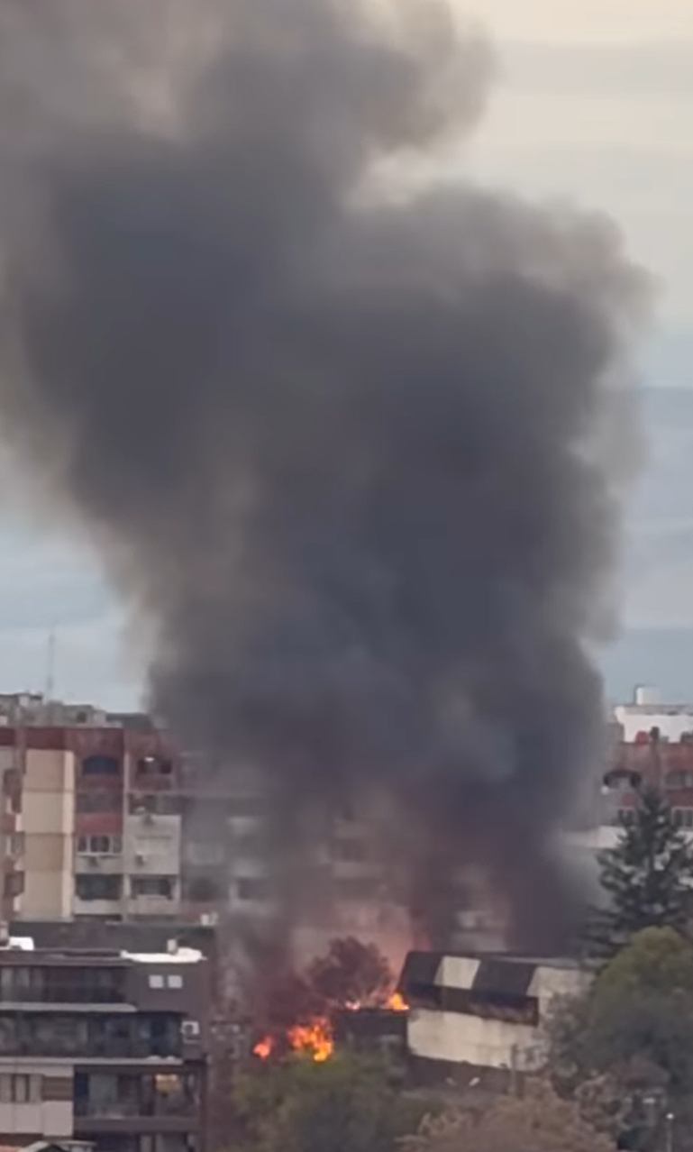 Извънредно! Огромен пожар в София Видео