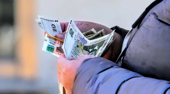 Спират хиляди пенсии без важен документ до 31 декември