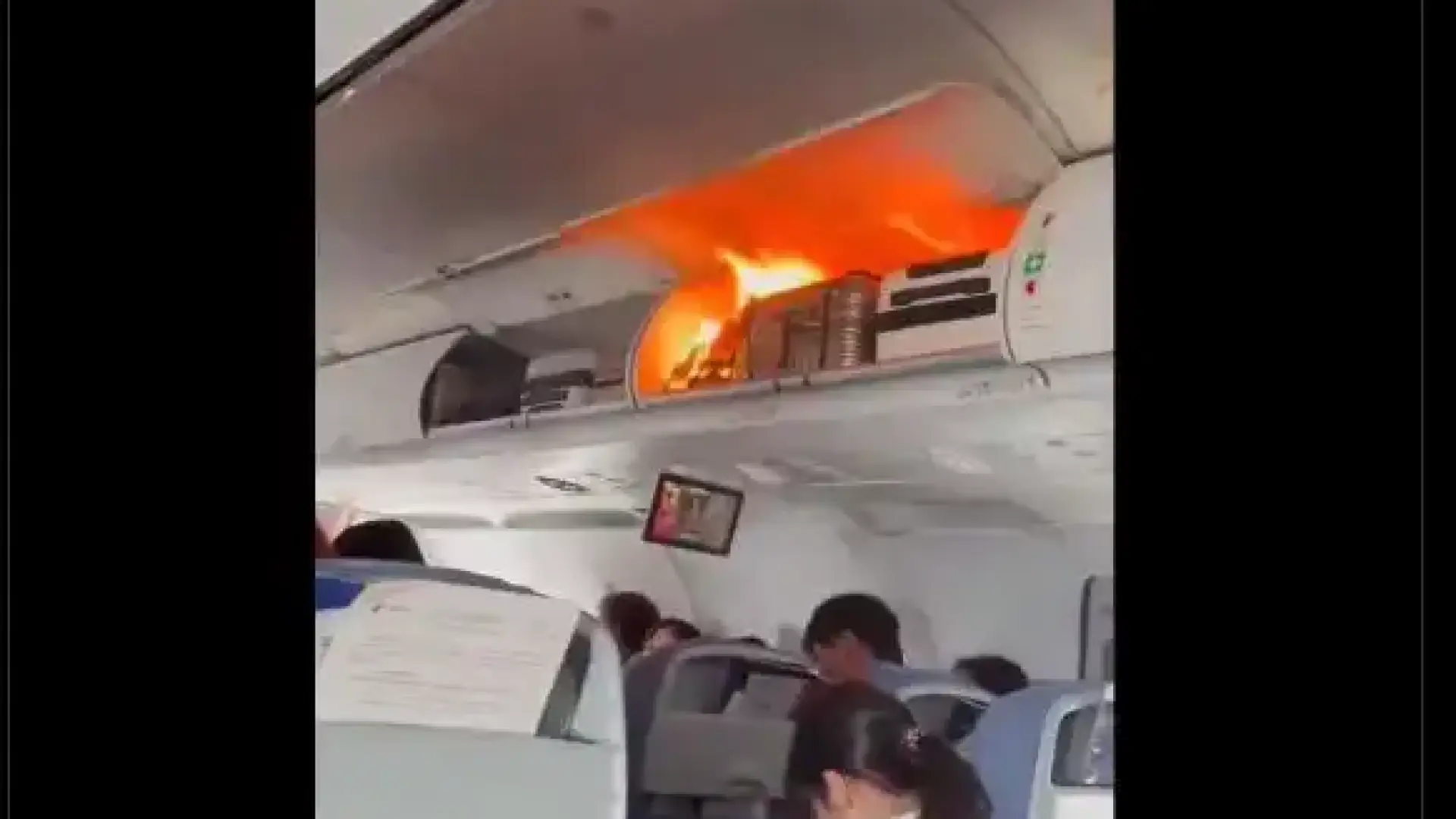 Извънредно: Пътнически самолет се запали ,160 души са …