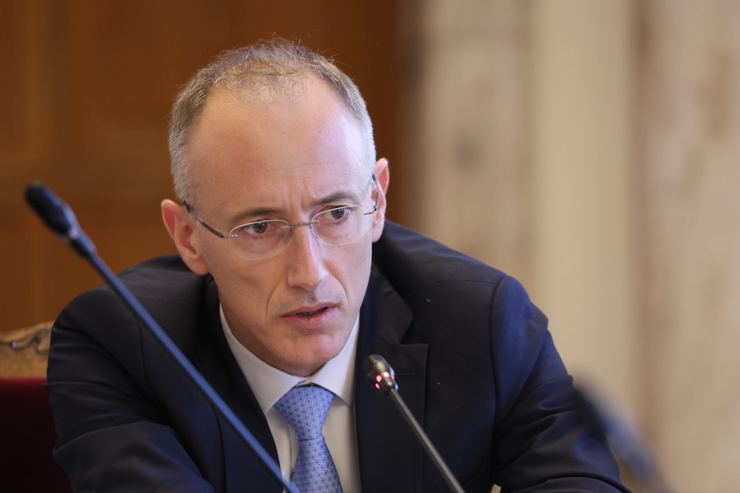 От утре влиза в сила строга забрана