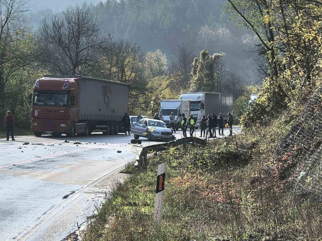 Голяма трагедия! Тежка катастрофа от преди малко