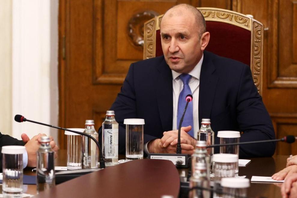 Румен Радев се включи извънредно и обяви..