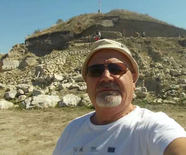 Цяла България потъна в скръб! Напусна ни голям българин 5 original