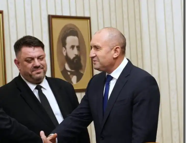 Неочаквано: Радев с голяма новина