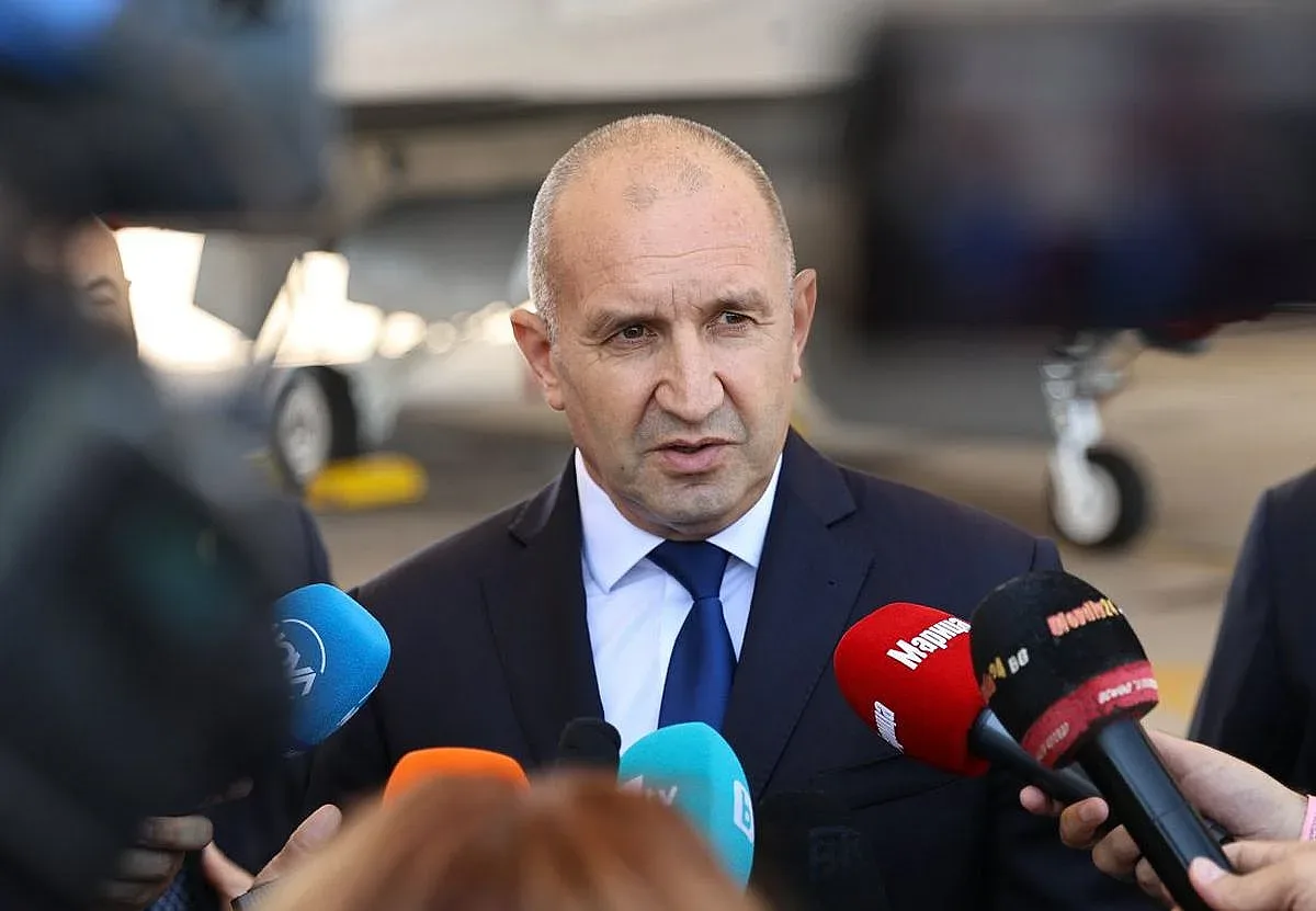 Изненада! Ето кой влиза в партията на Радев