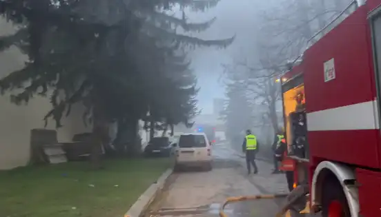 Инфарктна ситуация в индустриалната зона, тече евакуация във..