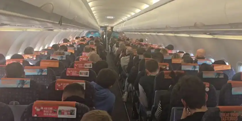 Екшън над София: Еърбъс с 220 пътници не успя да кацне на летището и..