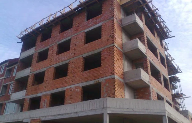 Имотният балон ще се спука всеки момент! Ето какво ще се случи с цената на жилищата