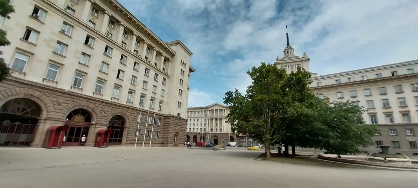 Ето коя красавица става служебен Премиер