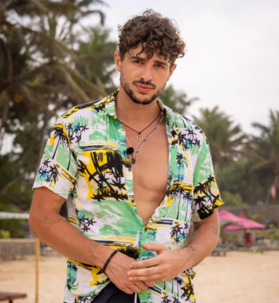 МРЕЖАТА ПРЕГРЯ: Истината за Марин от „Ергенът“ ще ви остави без думи…