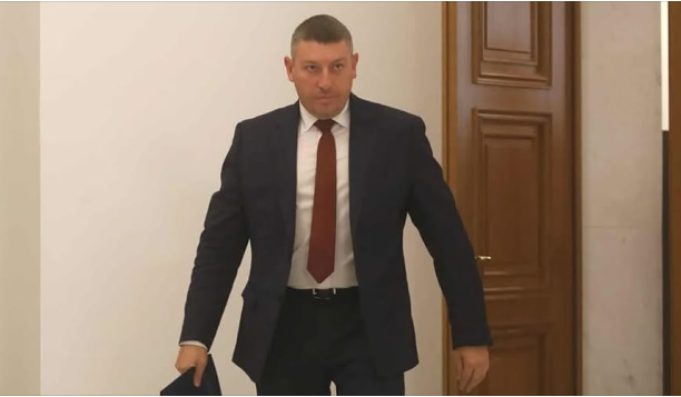 Новини Кабинетът на Андрей Гюров оттегля Деньо Денев за шеф на ДАНС