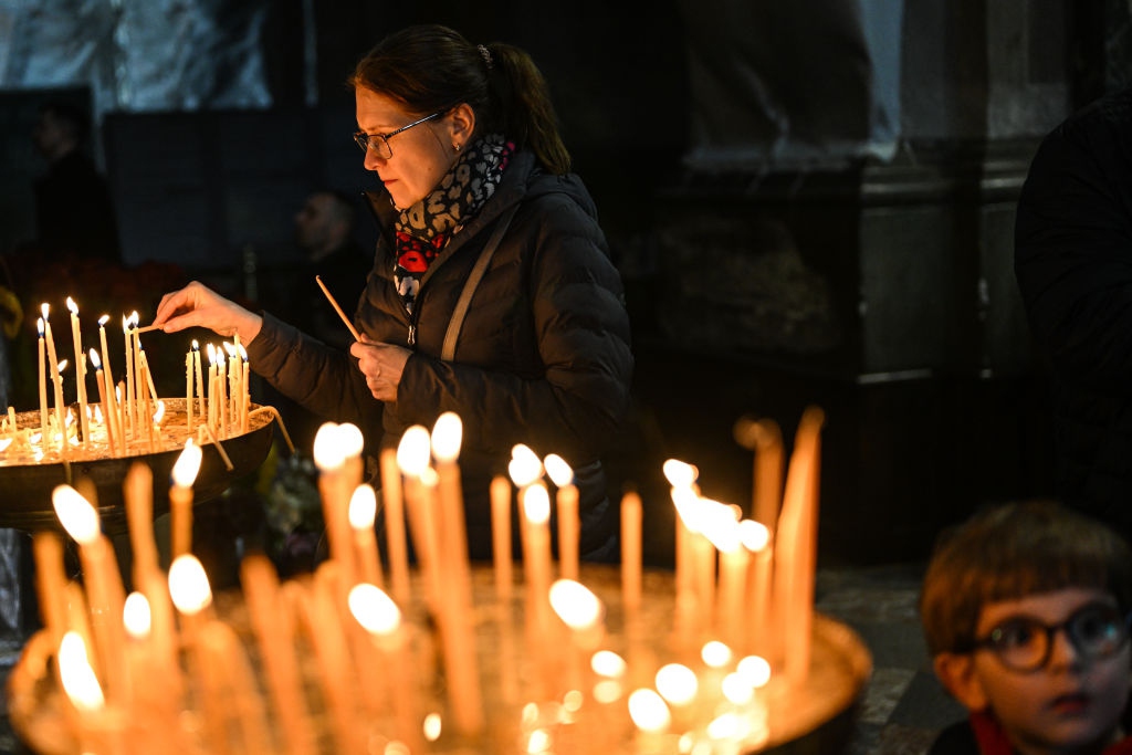 0905032001682884216 0