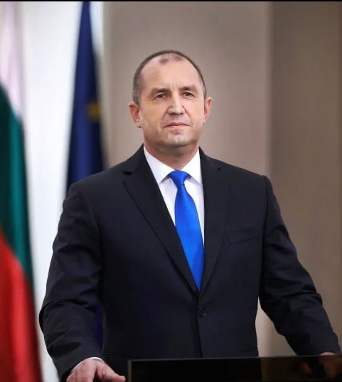 Радев излезе пред чужди медии и каза истината за еврото…