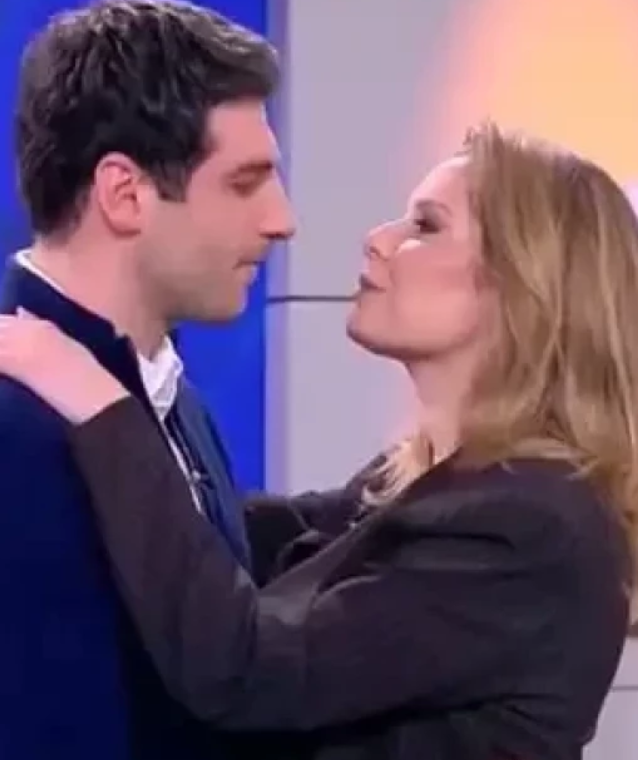 НЕЕЕ, не е за вярване: Ето кой е мъжа до Алекс Сърчаджuева! (СНИМКИ)