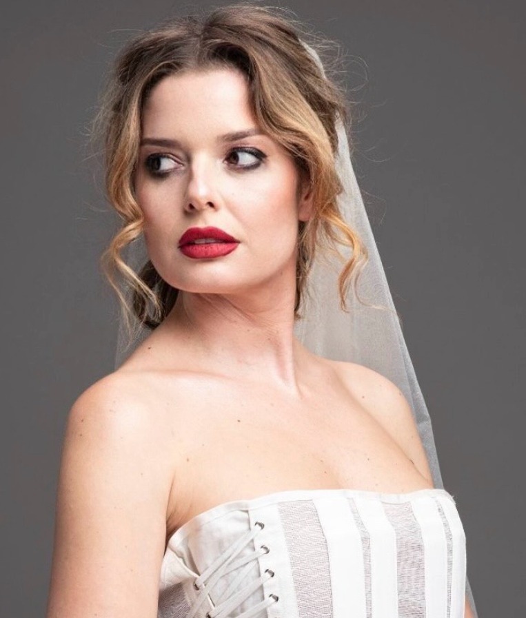 ГОРЧИВО! Алекс Сърчаджиева стана булка