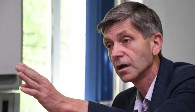 ЧЕСТИТО на Жан Виденов, той...