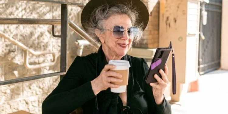 Ето какви дрехи е модерно да носят жените след 60 години