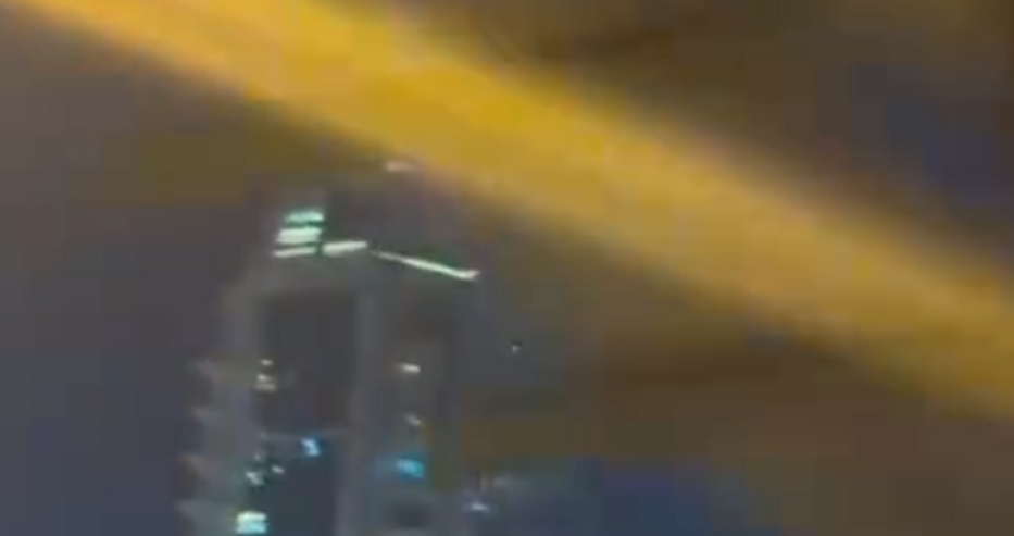 Извънредно! ОАЕ: Във война сме! Ударен е..