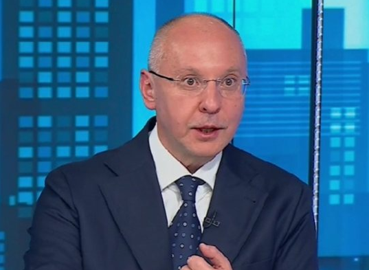 Станишев предупреждава: Румен Радев е…