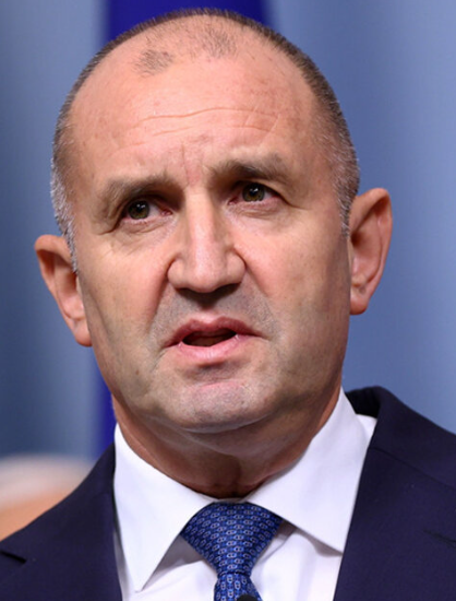 ОБРАТ! Румен Радев ще се явява на изборите с колация със..