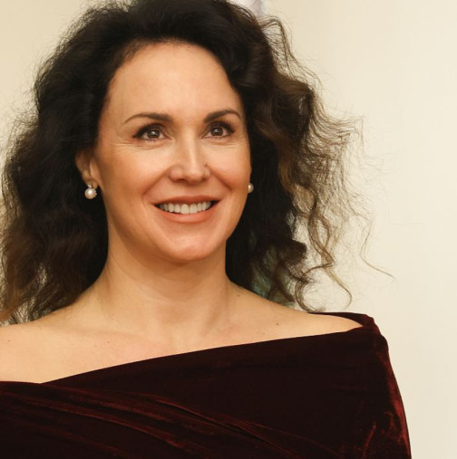 Как 22-годишната Мария Петрова влезе в „Рекордите на Гинес“ и отгледа децата на Боби Михайлов