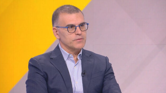 Симеон Дянков шокира с думите си, че вижда Румен Радев като…