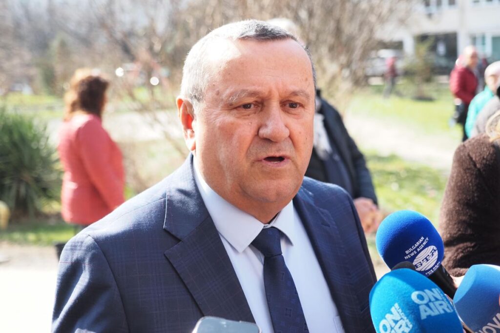 ДО ВСИЧКИ ПЕНСИОНЕРИ: Важна новина от последните минути на 24-ти април! Всички трябва да знаят за