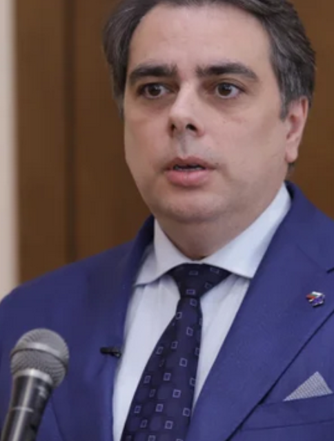 Асен Василев със голяма новина за…