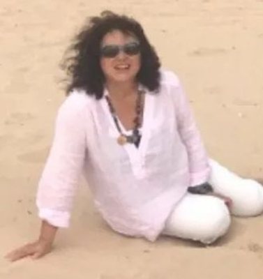 Петя Костова