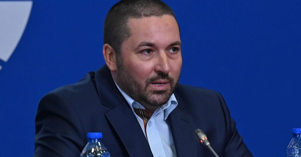 Бащата на Сияна заплаши Румен Радев с..