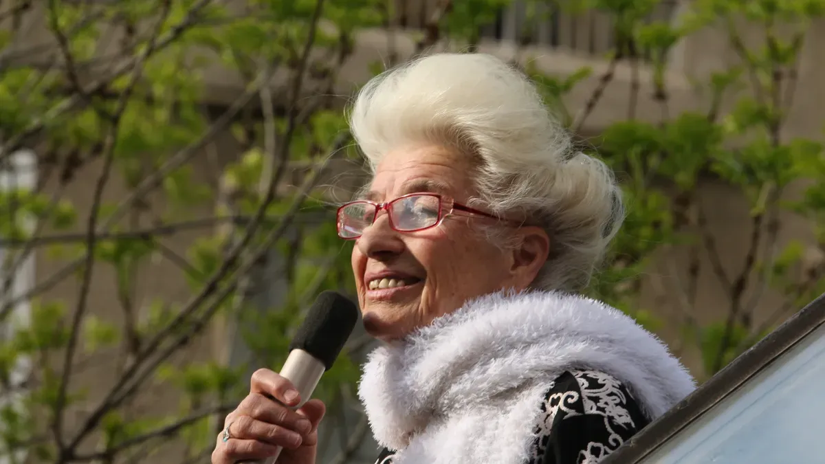 Стана ясно защо изписали в кома Янка Рупкина от болницата