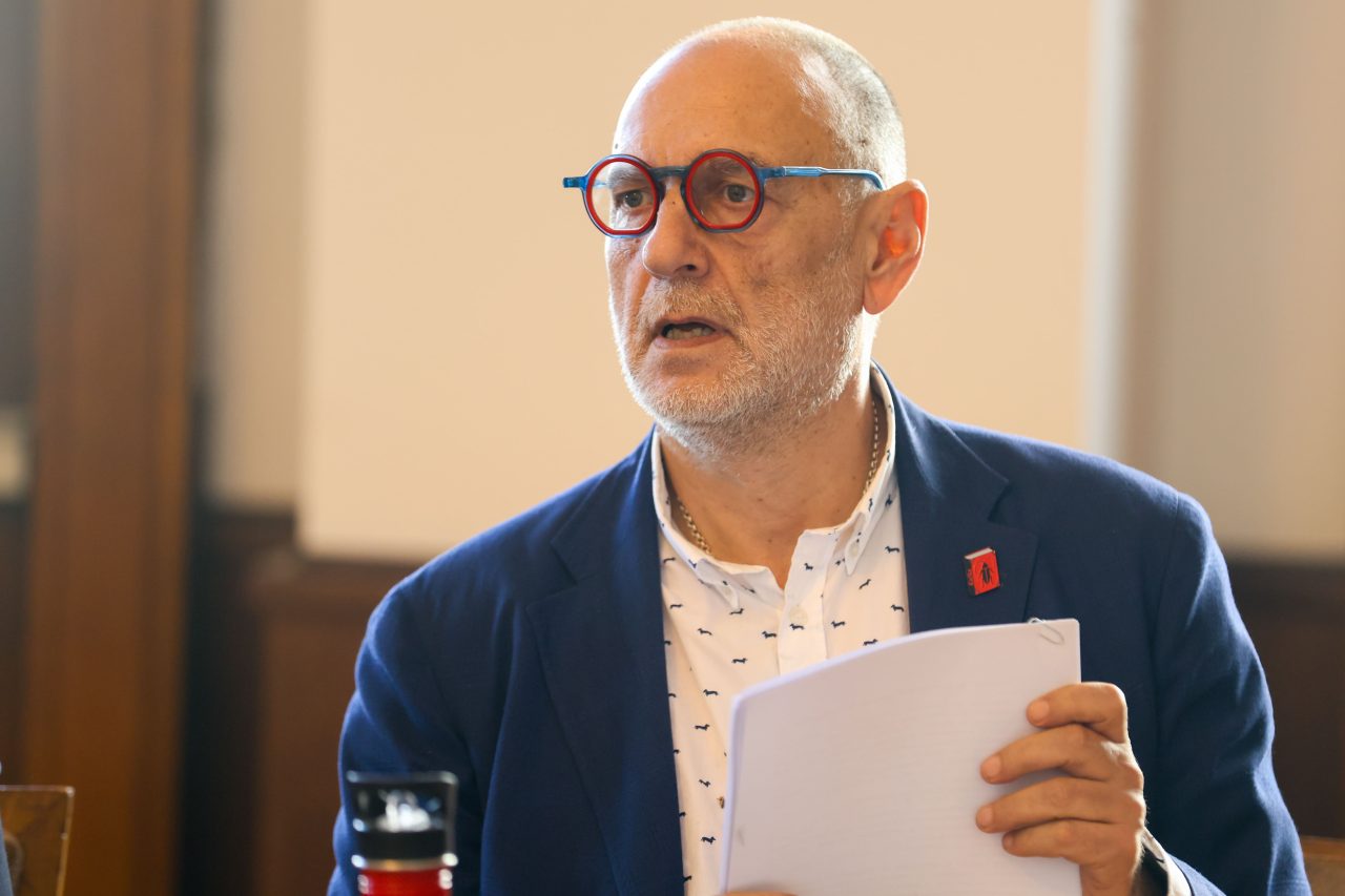 Извънредни новини за Любен Дилов-син