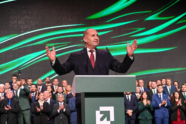 Радев обеща да не се коалира с ГЕРБ и ДПС, партньорството с ПП-ДБ определи за "нежелано"