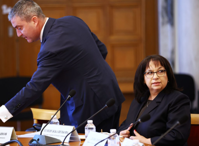 ГЕРБ с мълниеносна реакция след думите на Радев: Да не си…