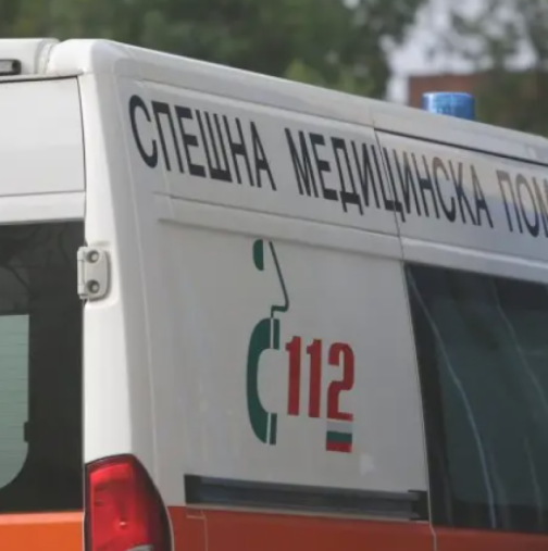Момиче успя да спре автомобила шофиран от майка му, докато тя получава инсулт на магистрала 'Струма'