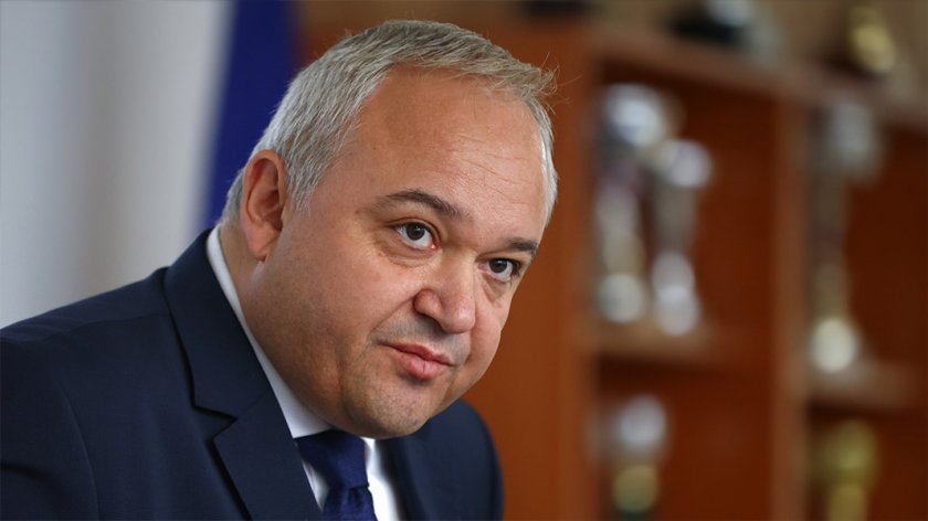 Демерджиев : Две фирми доставят мантинели у нас, а зад тях стои бивш премиер