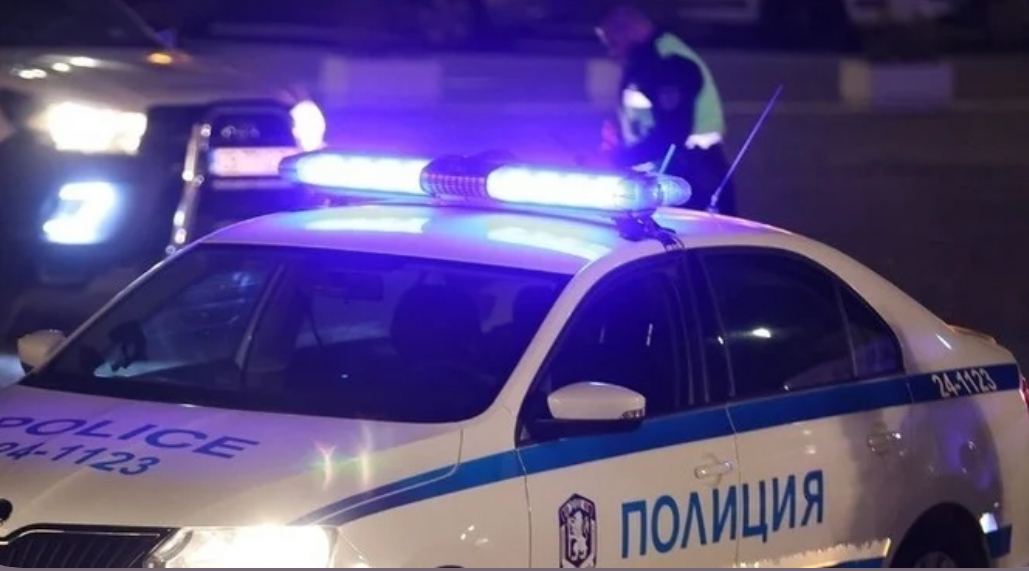 Откриха мъртъв тийнейджър на 16 години между блоковете заради..