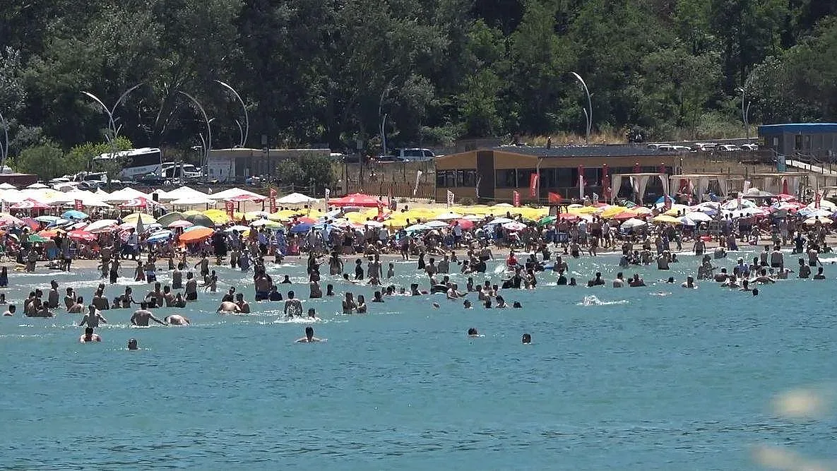 Пълна забрана за къпане в морето