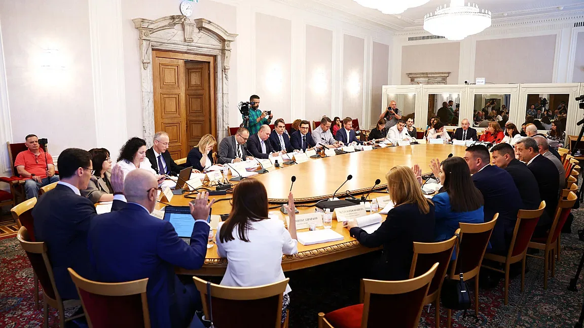 Обрат с минималната заплата. Нова формула