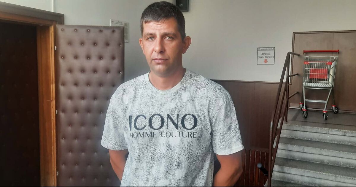 „Накараха ме да направя самопризнания, невинен съм“: Пожарникарят, обвинен в отравянето на 8 лешояди, остава на свобода