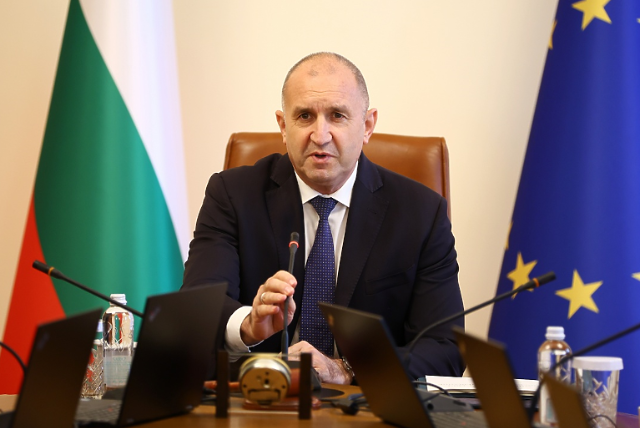 Преди 10 минути дойде новината от Радев: съобщи, че…